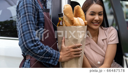 Delivery grocery bag with Drive Thru supermarket Delivery grocery bag with Drive Thru supermarket 66487578