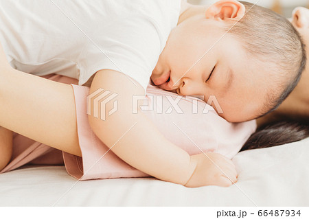 Mother and son, sleeping, bedroom 66487934