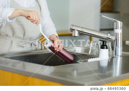 食器洗い　水筒　冷茶ポット 66495360