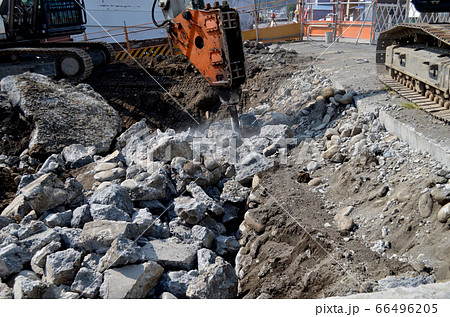 埋設物の斫り 埋設物の斫り 66496205