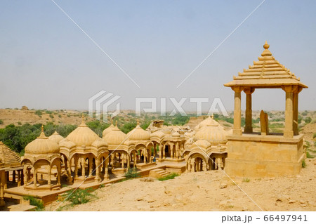 西インドジャイサルメールのキャメルサファリツアーで訪れたバダ・バッグ(Bada 西インドジャイサルメールのキャメルサファリツアーで訪れたバダ・バッグ(Bada 66497941