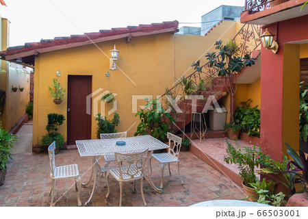 キューバ　トリニダー 66503001