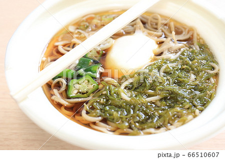 美味しいメカブのネバネバ蕎麦 美味しいメカブのネバネバ蕎麦 66510607