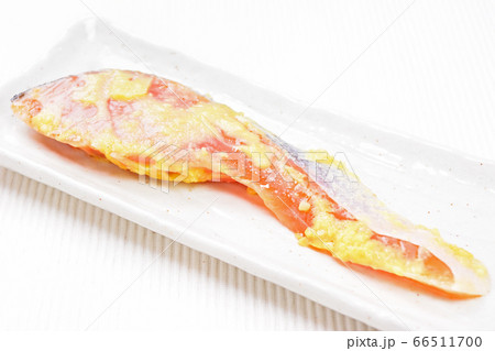 鮭の味噌漬け 66511700