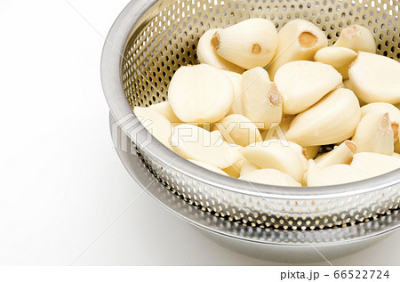 皮剥きしたニンニク 66522724