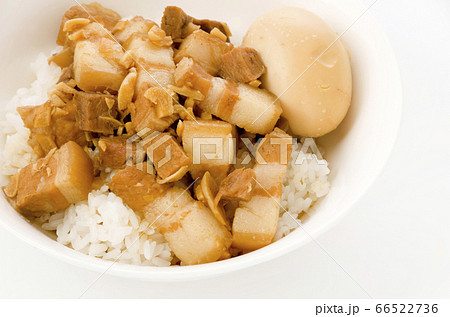 魯肉飯（ルーロー飯） 66522736