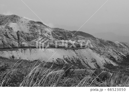 裏磐梯山浄土平風景 66523050