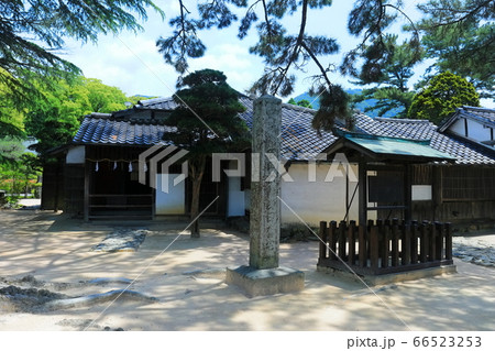 【山口県】新緑の吉田松陰幽囚の旧宅（松陰神社） 66523253