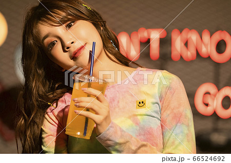 女性 女 女の子 66524692