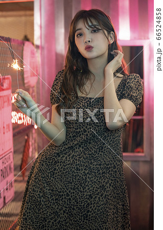 女性 女 女の子 66524858