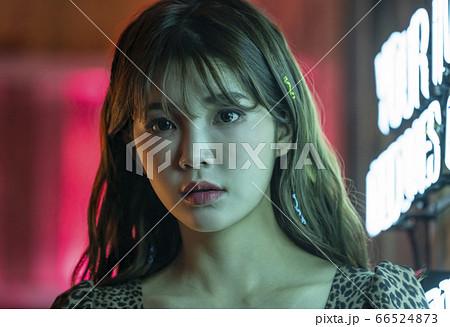 女性 女 女の子 66524873