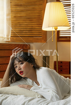女性 女 女の子 66525026