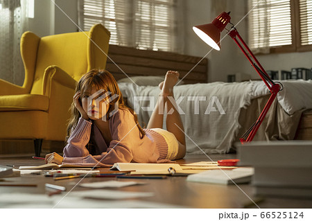 女性 女 女の子 66525124