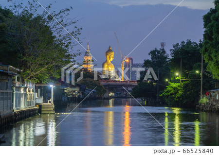 The Giant Golden Buddha in Wat Paknam Phasi The Giant Golden Buddha in Wat Paknam Phasi 66525840