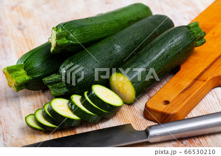 Courgettes with chopped slices Courgettes with chopped slices 66530210