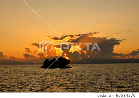 宍道湖の夕日 66534570