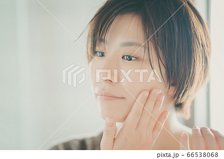 30代女性の朝美容 66538068