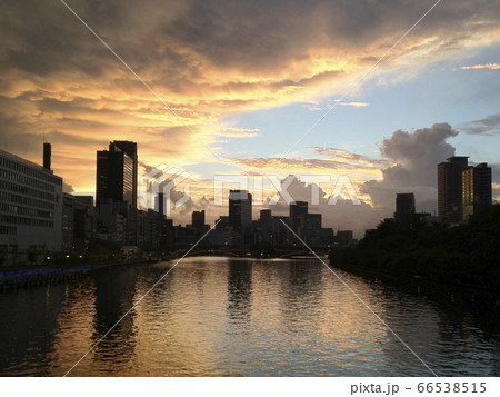 大阪中之島ビル風景 66538515