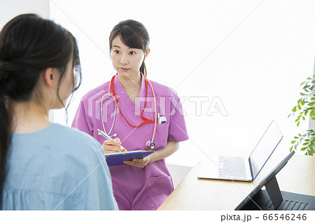 女性 ビジネス 仕事 看護師 医師 医者 医療 カルテ 女性 ビジネス 仕事 看護師 医師 医者 医療 カルテ 66546246