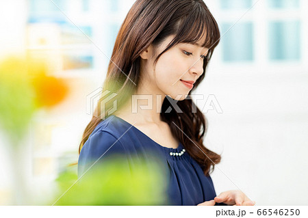 女性 ヘアモデル 家 女性 ヘアモデル 家 66546250