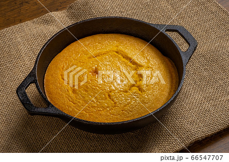 アメリカの味 コーンブレッド  Corn Bread, American Cuisine 66547707