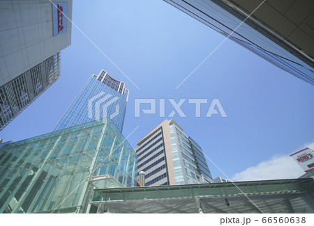 日本の川崎都市景観　川崎駅・北口東から駅前の超高層ビル群などを望む 66560638
