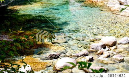 阿寺渓谷の渓流 66564622