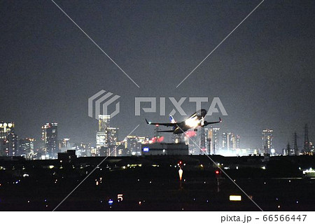 夜の離陸 夜の離陸 66566447