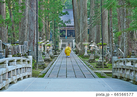 高野山 奥の院 生身供 和歌山県伊都郡高野町高野山の写真素材