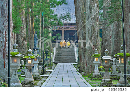 【高野山 奥の院 (生身供)】 和歌山県伊都郡高野町高野山 【高野山 奥の院 (生身供)】 和歌山県伊都郡高野町高野山 66566586