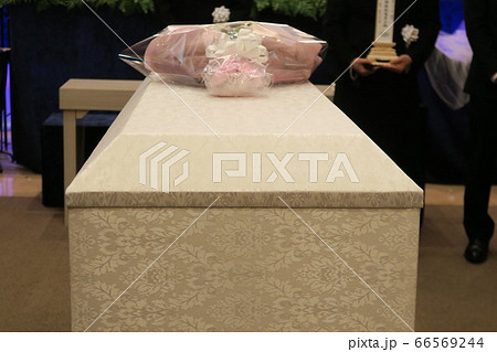 出棺前 出棺前 66569244