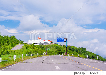 (長野県)雲上の美ヶ原高原美術館 夏空 (長野県)雲上の美ヶ原高原美術館 夏空 66569968