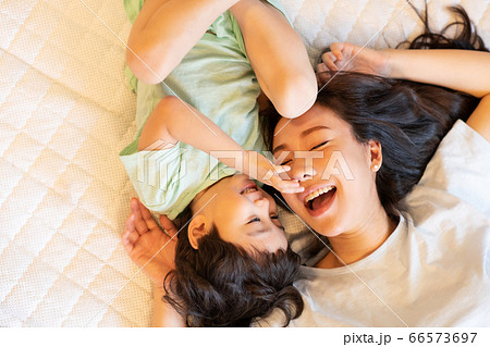 ママ 母 お母さん 66573697