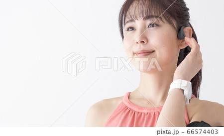 運動 スポーツ 女性 運動 スポーツ 女性 66574403