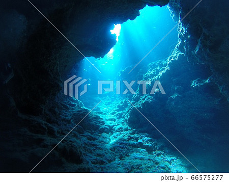 ブルーホール 66575277