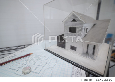 新築住宅の模型と設計図 新築住宅の模型と設計図 66578835