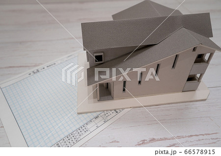 新築住宅の模型と設計図 新築住宅の模型と設計図 66578915