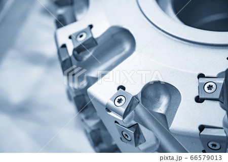 The roughing cutter with chip for CNC milling machine. 66579013