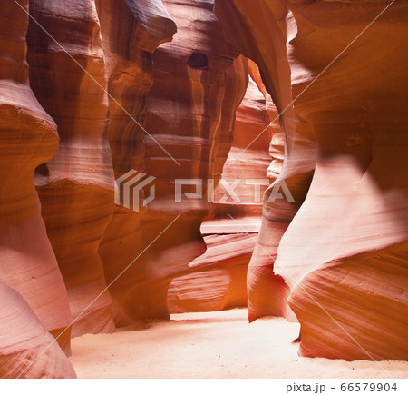 Antelope Canyon 66579904
