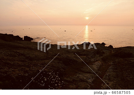 海の夕景 日御碕・出雲松島 海の夕景 日御碕・出雲松島 66587505