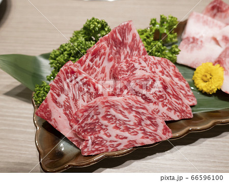 高級焼肉黒毛和牛【リブロース】 66596100