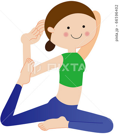 鳩のポーズのヨガをする女性 66596402