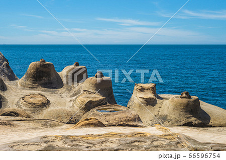 Candle Rocks at Yehliu Geopark, new taipei city, 66596754