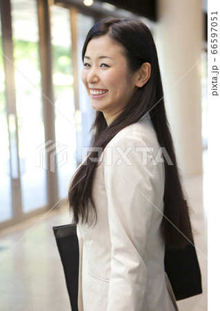 笑顔のOL 笑顔のOL 66597051