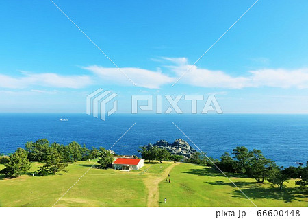 和歌山県　青空の潮岬 66600448