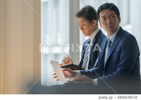 営業同行 営業同行 66604650