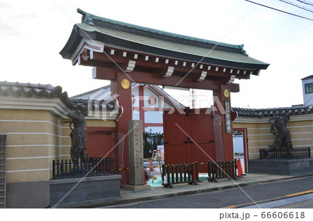 妙国寺の「山門」（大阪府堺市堺区材木町東4-1-4） 66606618