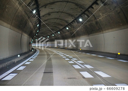 高速道路トンネル 66609278