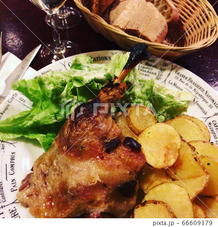 骨付き肉 骨付き肉 66609379