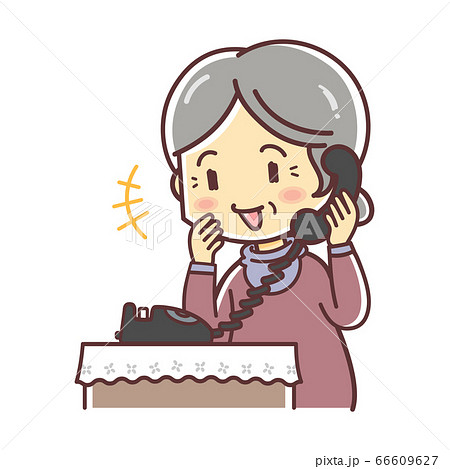 固定電話で話す高齢の女性 66609627